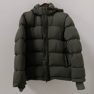 ARITZIA Super Puff XS Green